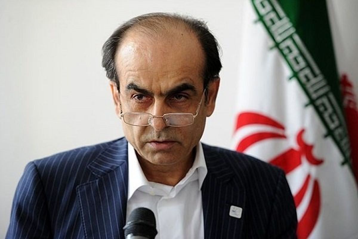 تیم اقتصادی در ۱۳ ماه فقط وقت کشور را گرفتند/ رئیسی فوری به فکر خداحافظی با اعضای کابینه باشد