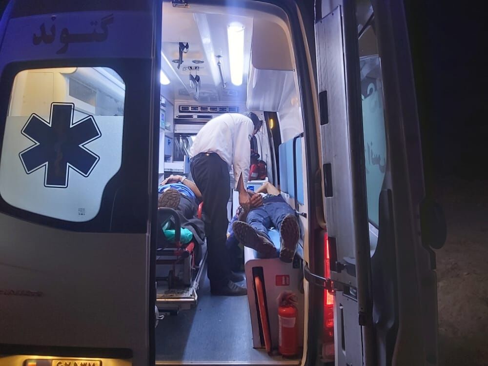 زخمیشدن ۴ مأمور نیروی انتظامی در تجمع اعتراضی شیراز/ یک همیار پلیس درگذشت زخمیشدن ۴ مأمور نیروی انتظامی در تجمع اعتراضی شیراز/ یک همیار پلیس درگذشت