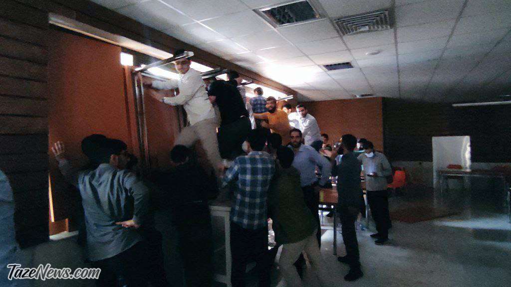 عکس جدید از دیوارکشی در دانشگاه شریف! عکس جدید از دیوارکشی در دانشگاه شریف!