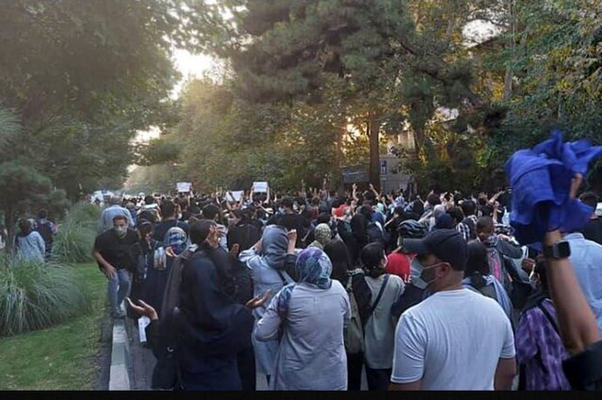 چرا دولت سیزدهم در اعتراضات، پس معرکه قرار دارد؟ چرا دولت سیزدهم در اعتراضات، پس معرکه قرار دارد؟