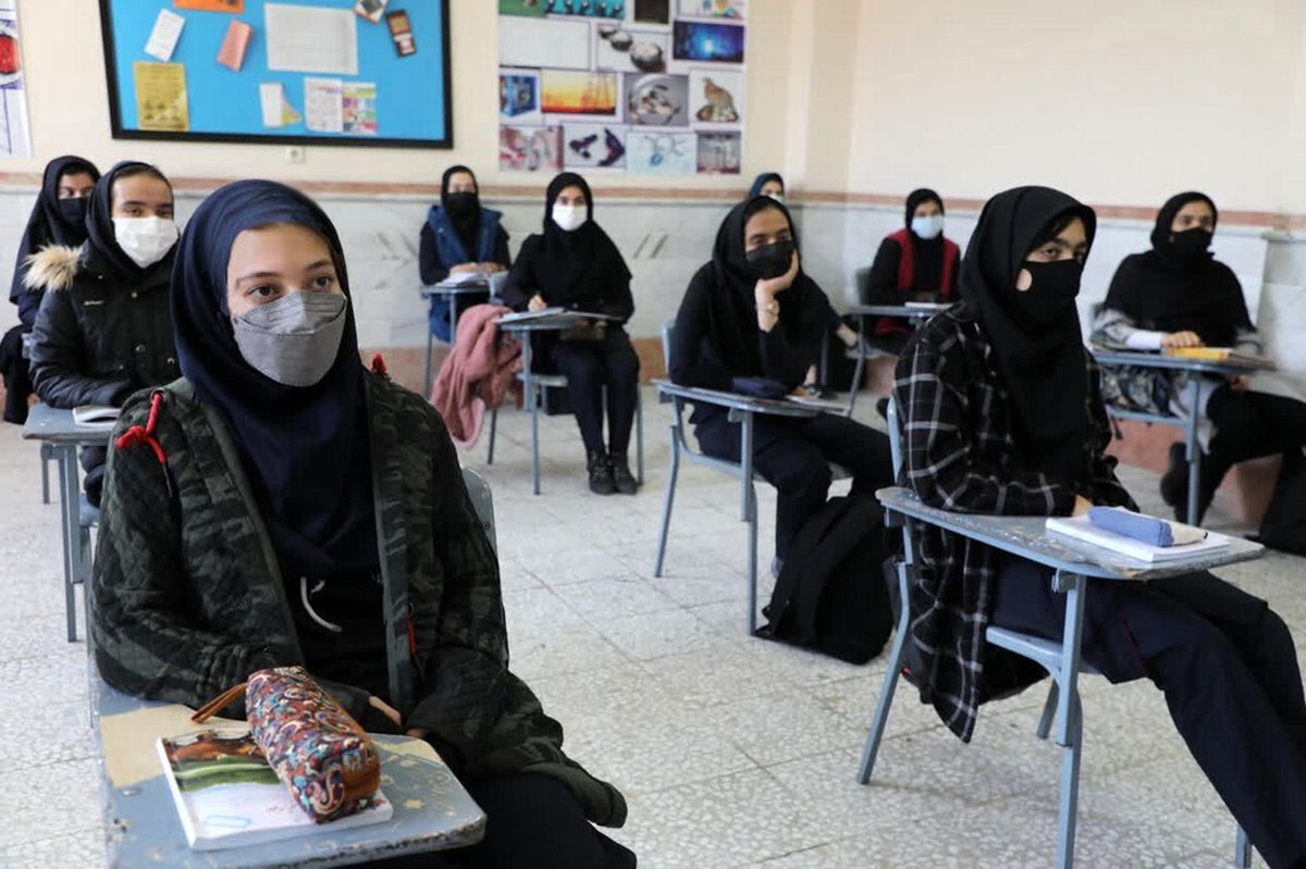 امتحانات این گروه از دانشآموزان ۱۰ روز عقب افتاد امتحانات این گروه از دانشآموزان ۱۰ روز عقب افتاد