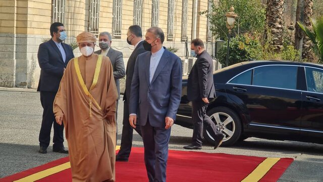 وزیر امور خارجه عمان از آمریکا برای ایران پیغام آورد؟/ سفری با نتایج مبهم! وزیر امور خارجه عمان از آمریکا برای ایران پیغام آورد؟/ سفری با نتایج مبهم!
