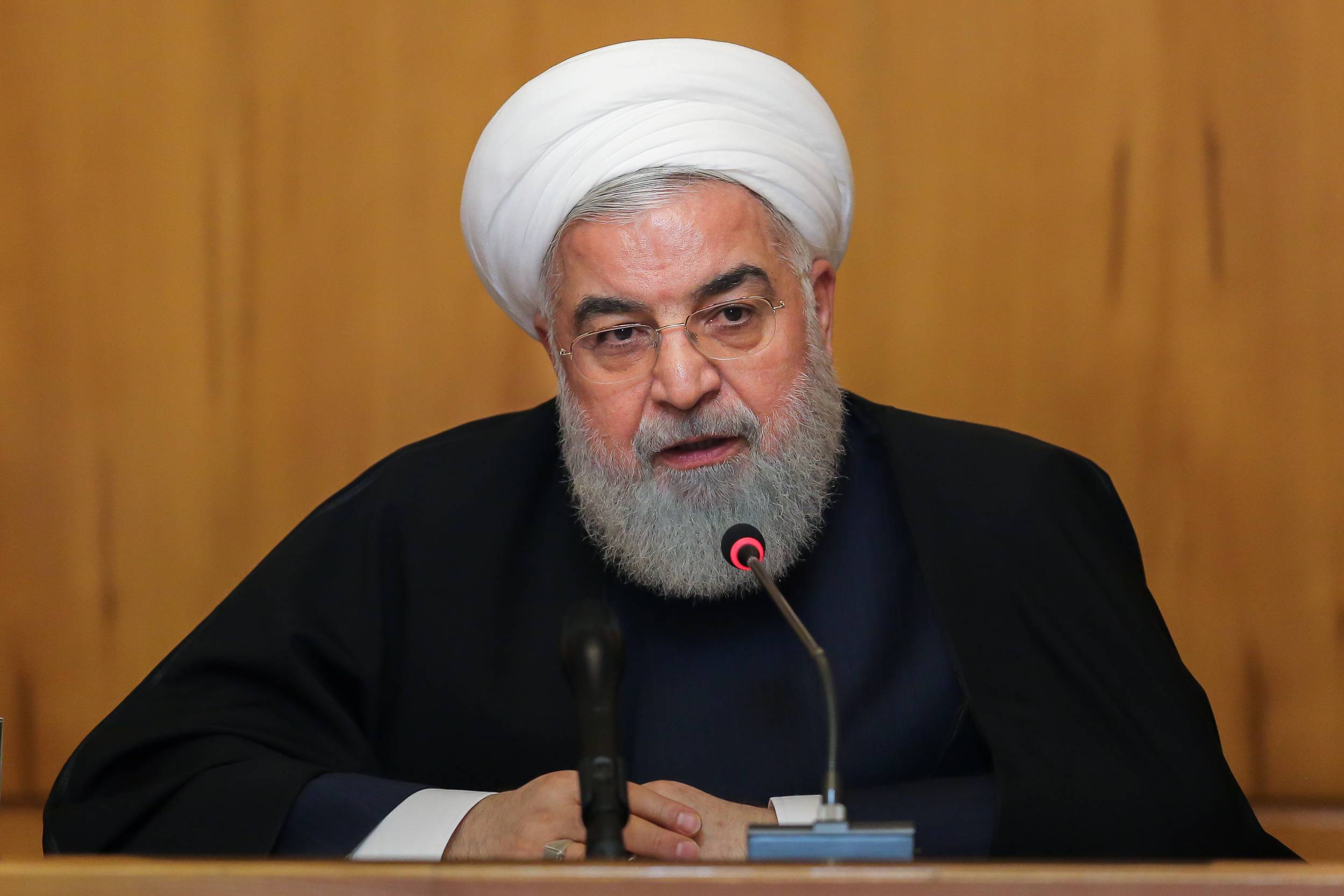 روحانی: آزادی مردم محدود نمیشود الا با قانون! روحانی: آزادی مردم محدود نمیشود الا با قانون!