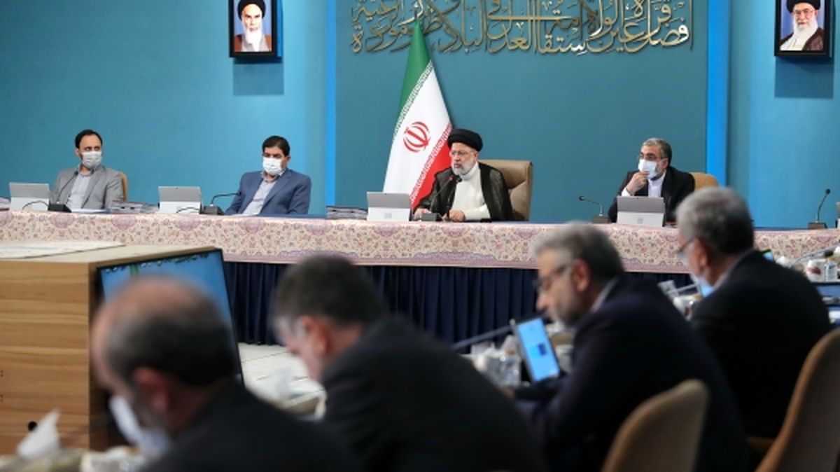 دستور جدید رئیسی به تیم اقتصادی برای ثبات در بازار ارز