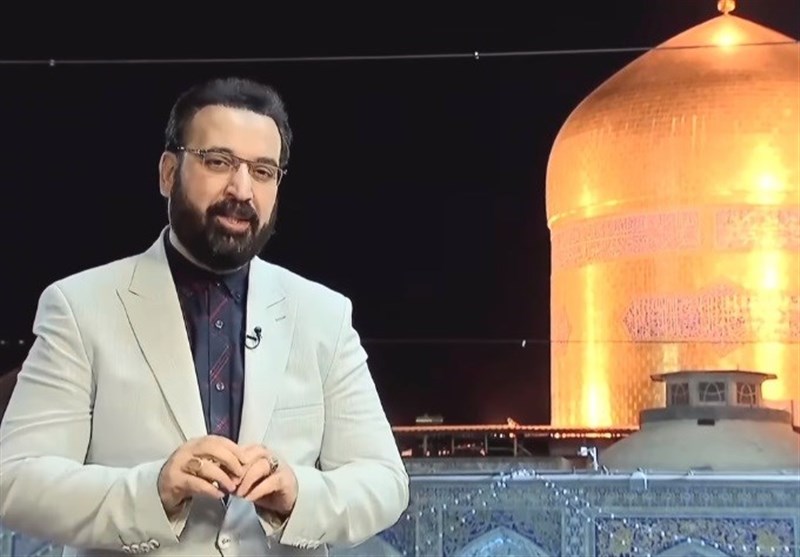 انتقاد مجری تلویزیون از همکارانش: نگویید آقا ما سگ بارگاه شماییم انتقاد مجری تلویزیون از همکارانش: نگویید آقا ما سگ بارگاه شماییم