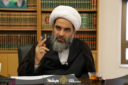 واکنش روحانی معروف به عمامهپرانی: چه اشکالی دارد یک سیلی برای اسلام بخوریم؟ واکنش روحانی معروف به عمامهپرانی: چه اشکالی دارد یک سیلی برای اسلام بخوریم؟