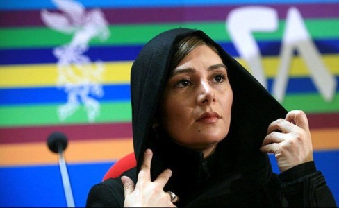 هنگامه قاضیانی هم رفتار کتایون ریاحی را تکرار کرد هنگامه قاضیانی هم رفتار کتایون ریاحی را تکرار کرد