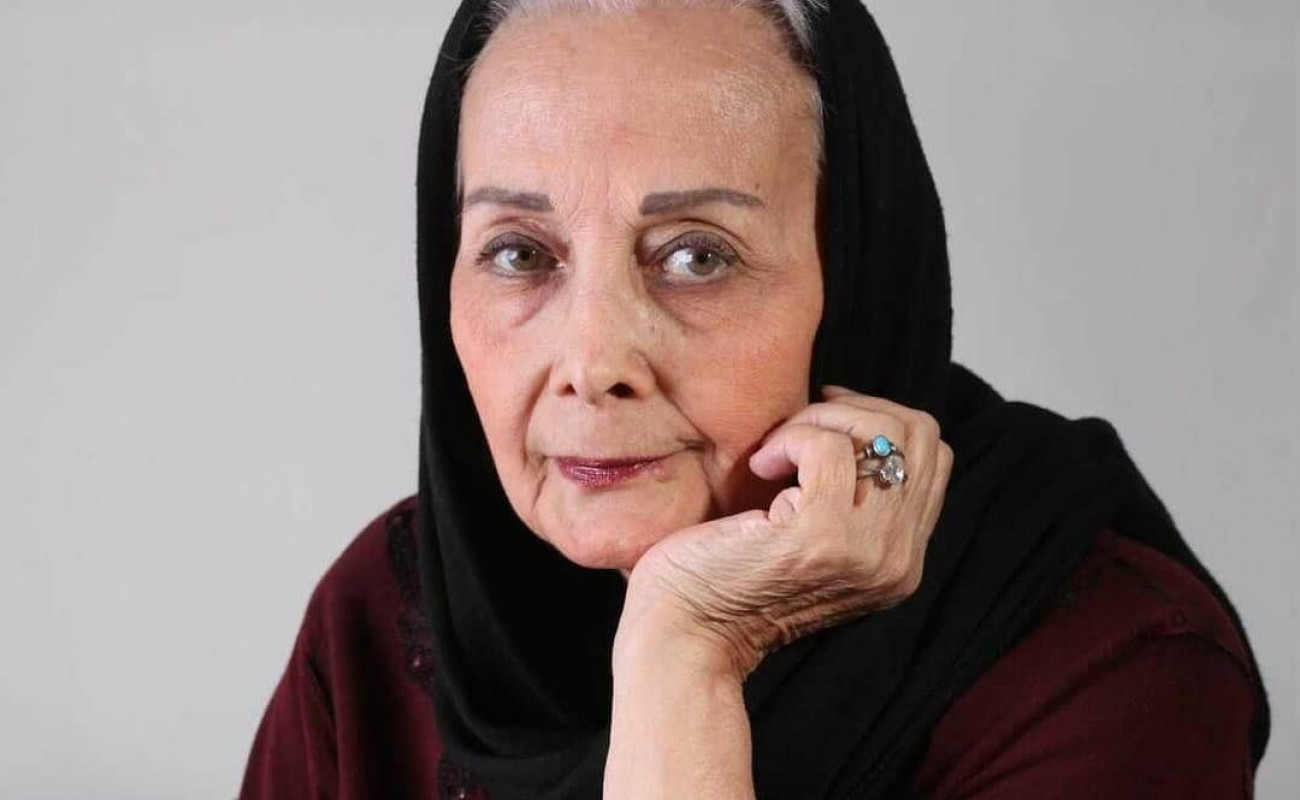 بازیگر زن پیشکسوت حجاب از سرش برداشت بازیگر زن پیشکسوت حجاب از سرش برداشت