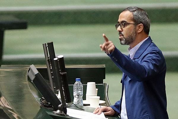 نماینده مجلس: افزایش نرخ ارز را به اغتشاشات حواله ندهید