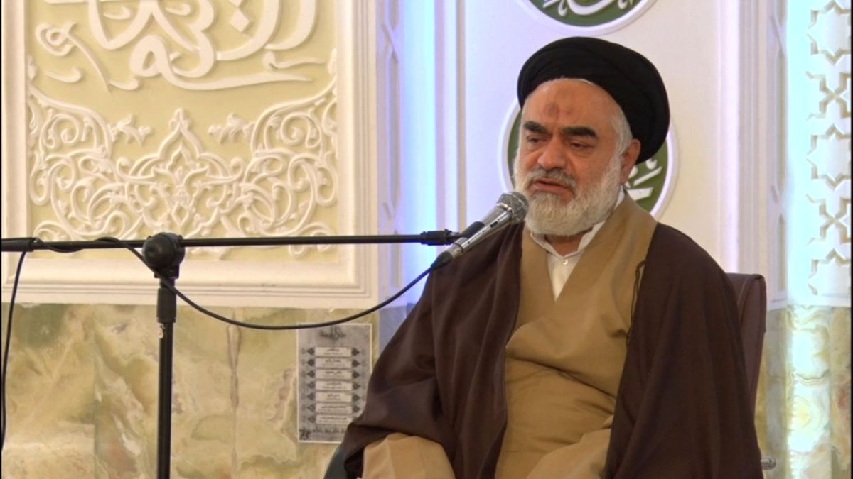 امام جمعه اصفهان: مردم متدین وظیفه‌ آتش به اختیار دارند