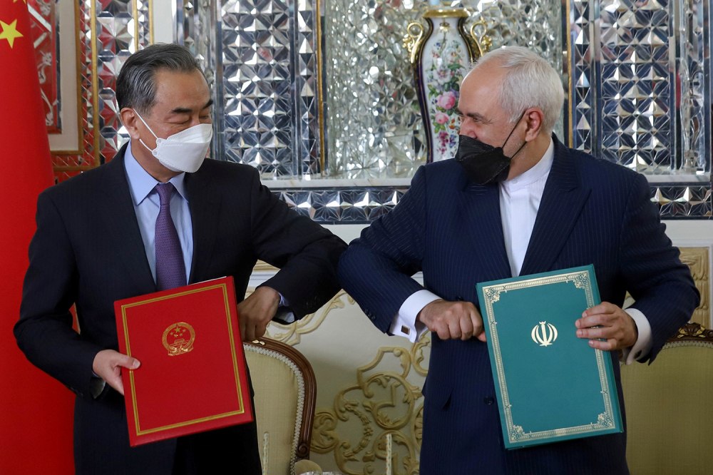 پشت‌پرده واکنش تهران به سفر «شی» به عربستان سعودی/ افشای یک ازدواج مصلحتی!