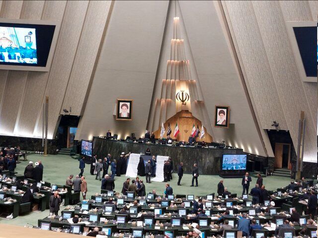 یک وزیر دیگر دولت رئیسی در یک قدمی استیضاح یک وزیر دیگر دولت رئیسی در یک قدمی استیضاح