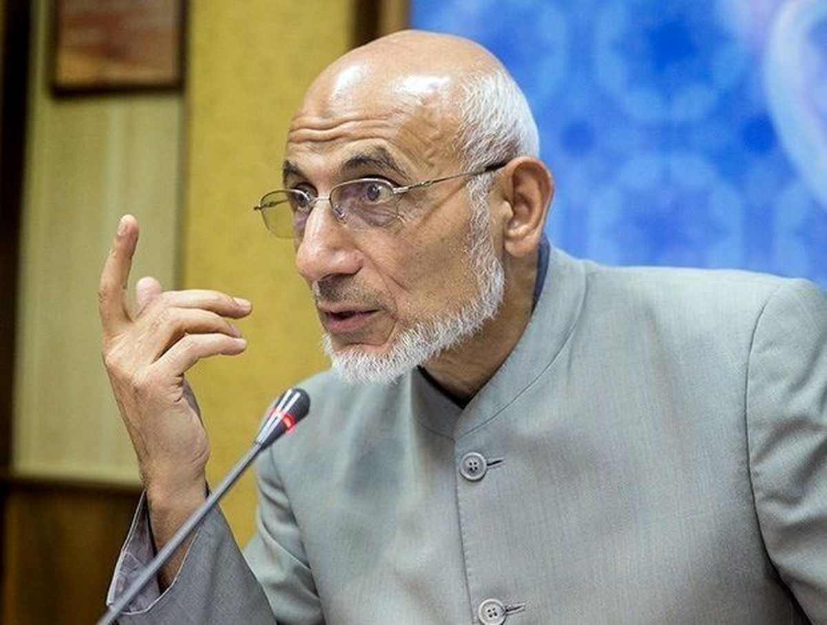 زمزمههای خطرناک عضو مجمع تشخیص درباره افزایش قیمت بنزین زمزمههای خطرناک عضو مجمع تشخیص درباره افزایش قیمت بنزین