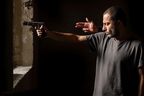 جایزه بهترین بازیگر مرد برای نوید محمد‌زاده