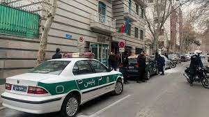 ویدئو| لحظه ورود مهاجم مسلح به سفارت جمهوری‌آذربایجان در تهران
