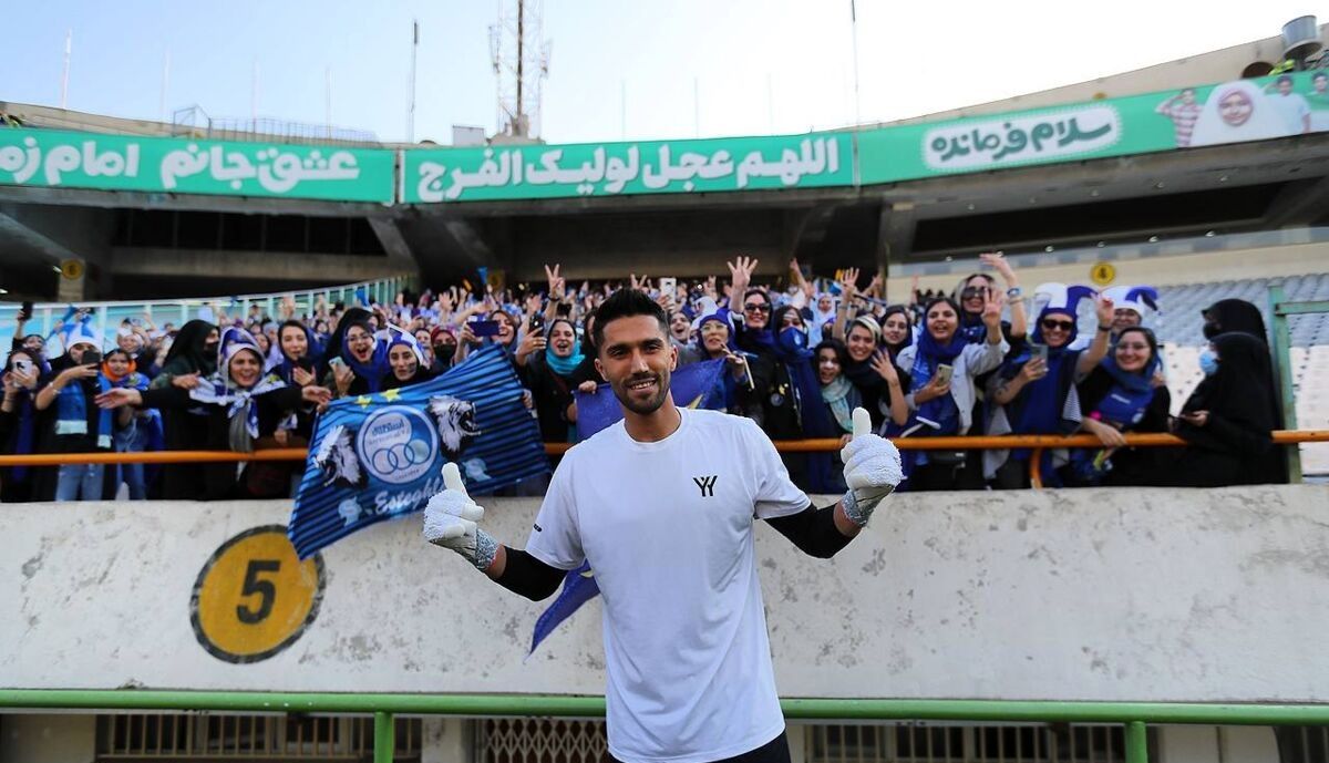 حسینی استقلال را نابود میکند! حسینی استقلال را نابود میکند!