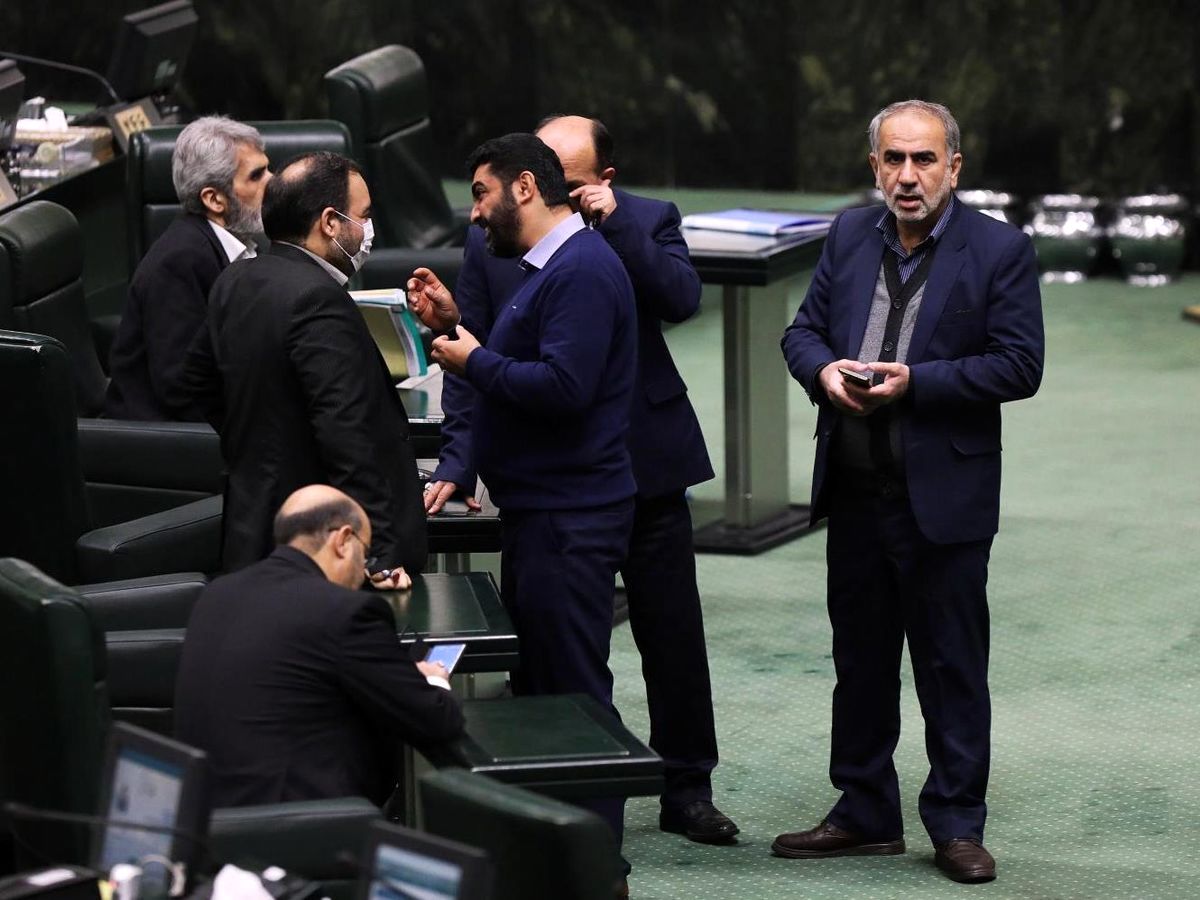 چه کسانی طرح مجازات حبس ۱۵ ساله برای اظهارنظر را امضا کردند؟ چه کسانی طرح مجازات حبس ۱۵ ساله برای اظهارنظر را امضا کردند؟