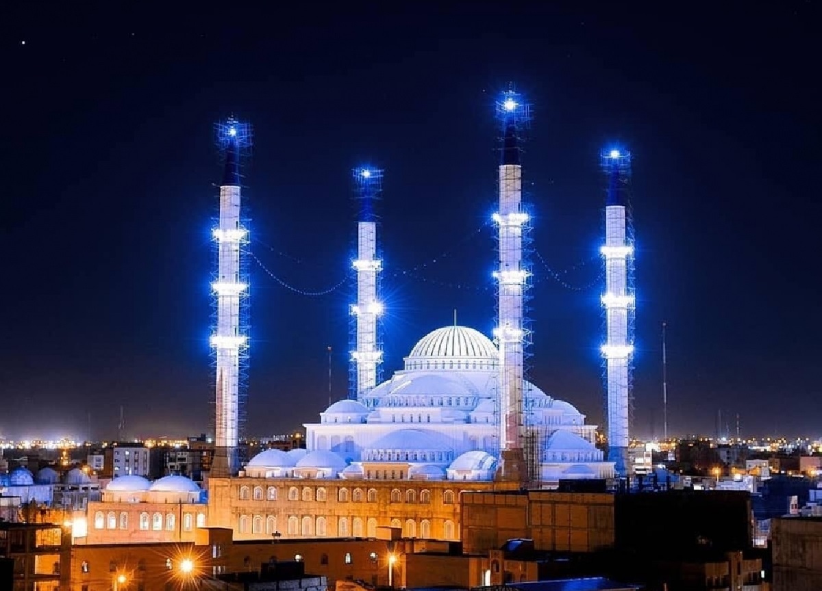 ماجرای محاصره مسجد مکی زاهدان چیست؟ +عکس