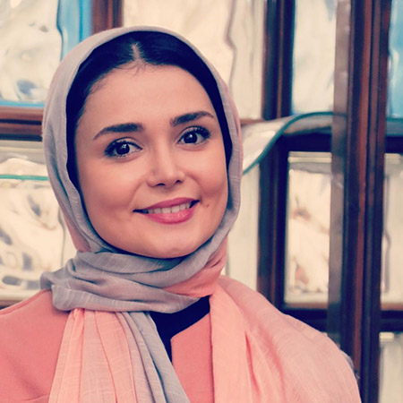 بازگشت مجری زنی که با اشک خداحافظی کرد به شبکه ۵ تلویزیون +عکس