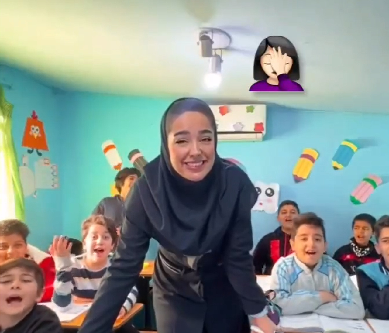 پخش آهنگ در مدرسهای در قائمشهر باعث اخراج معلم شد! مجوز مدرسه تعلیق میشود؟ +ویدئو پخش آهنگ در مدرسهای در قائمشهر باعث اخراج معلم شد! مجوز مدرسه تعلیق میشود؟ +ویدئو