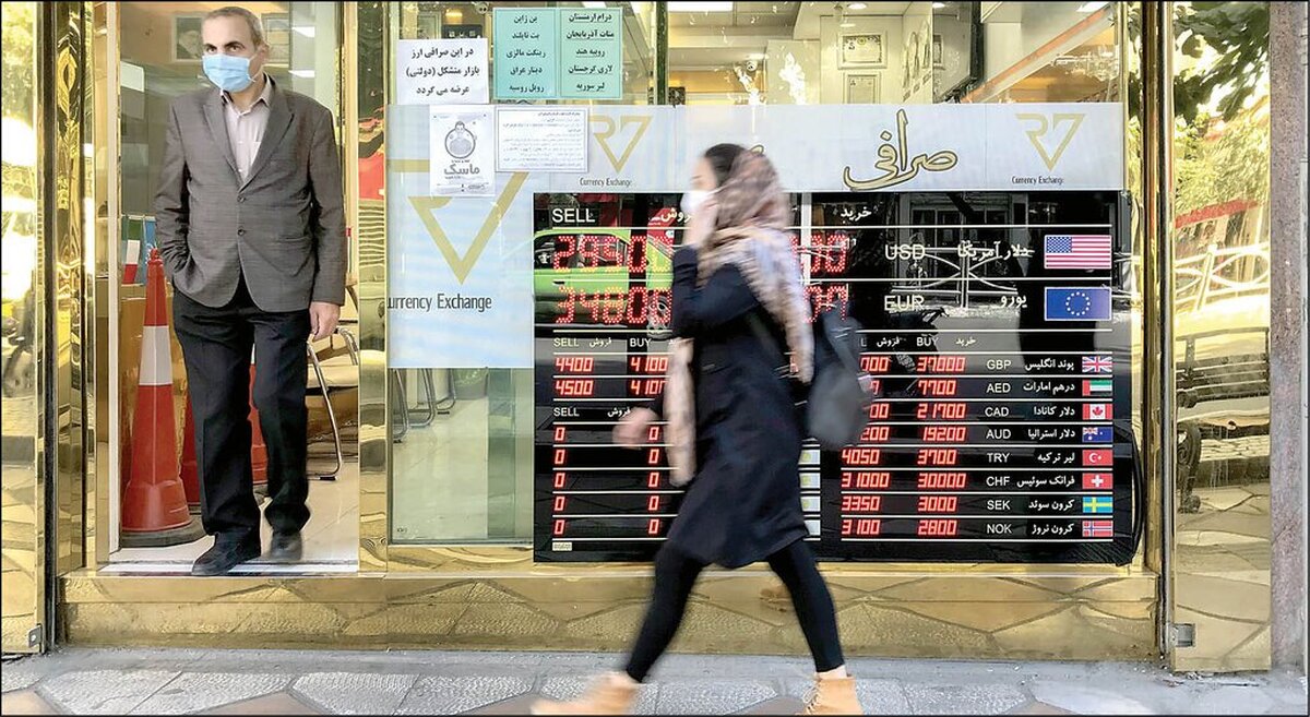 قیمت طلا، سکه و ارز چهارشنبه ۲۶ بهمن/ دلار سهمیه‌ای در کانال ۴۵ هزار تومان