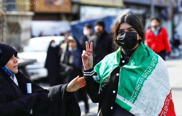 طعنه سنگین جمهوری اسلامی به حضور بیحجابها در راهپیمایی ۲۲ بهمن طعنه سنگین جمهوری اسلامی به حضور بیحجابها در راهپیمایی ۲۲ بهمن