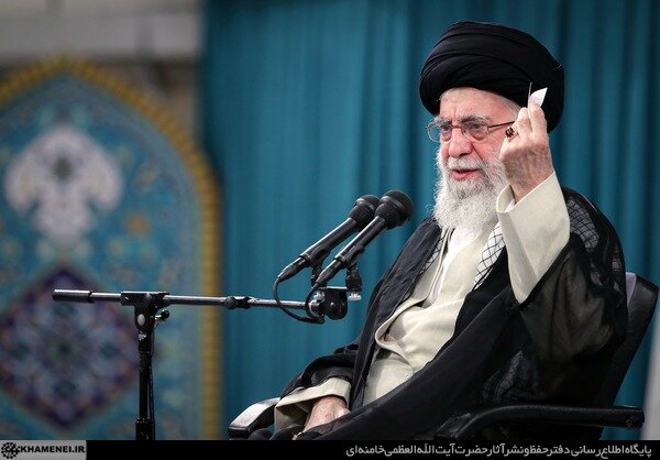 موافقت رهبر انقلاب با عفو و تخفیف مجازات جمع قابل توجهی از متهمان و محکومان حوادث اخیر موافقت رهبر انقلاب با عفو و تخفیف مجازات جمع قابل توجهی از متهمان و محکومان حوادث اخیر