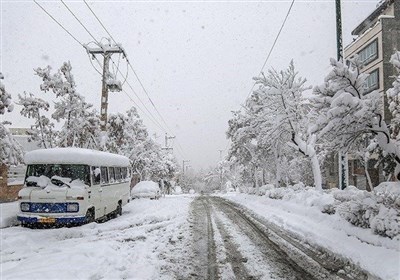 ویدئو| بارش برف در اولین روز سال ۱۴۰۲