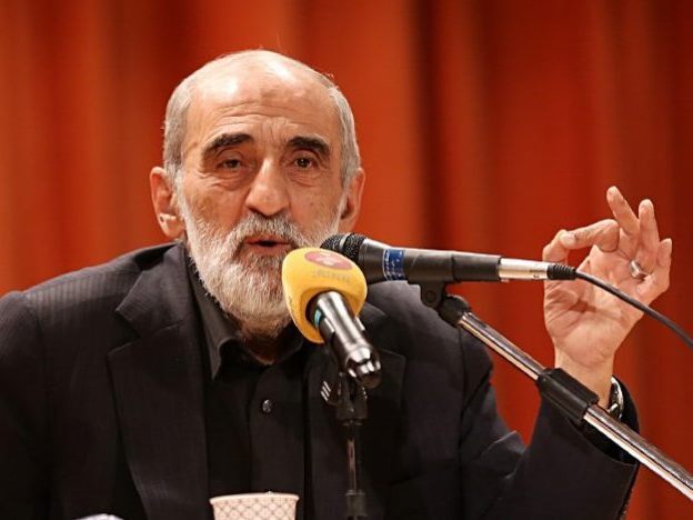 واکنش حسین شریعتمداری به انتقادها: شما چرا ماتمگرفتهاید؟! واکنش حسین شریعتمداری به انتقادها: شما چرا ماتمگرفتهاید؟!