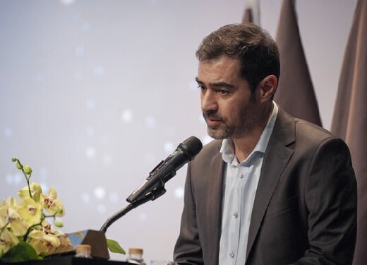 واکنش تند بازیگر مشهور به روسها: جایزه از سوی کشور متجاور برایم بیارزش است! واکنش تند بازیگر مشهور به روسها: جایزه از سوی کشور متجاور برایم بیارزش است!