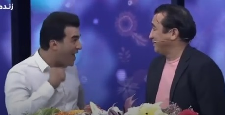 تقلید صدای خواننده لسآنجلسی در آنتن زنده تلویزیون +ویدئو تقلید صدای خواننده لسآنجلسی در آنتن زنده تلویزیون +ویدئو