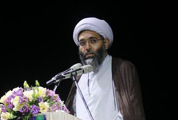 توضیحات امام جمعه قشم در مورد فیلم دستور پلمب مغازه‌ها برای بی‌حجابی