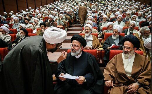 ماجرای نامه محرمانه نمایندگان ولی فقیه به رئیسی درباره حجاب چه بود؟ ماجرای نامه محرمانه نمایندگان ولی فقیه به رئیسی درباره حجاب چه بود؟