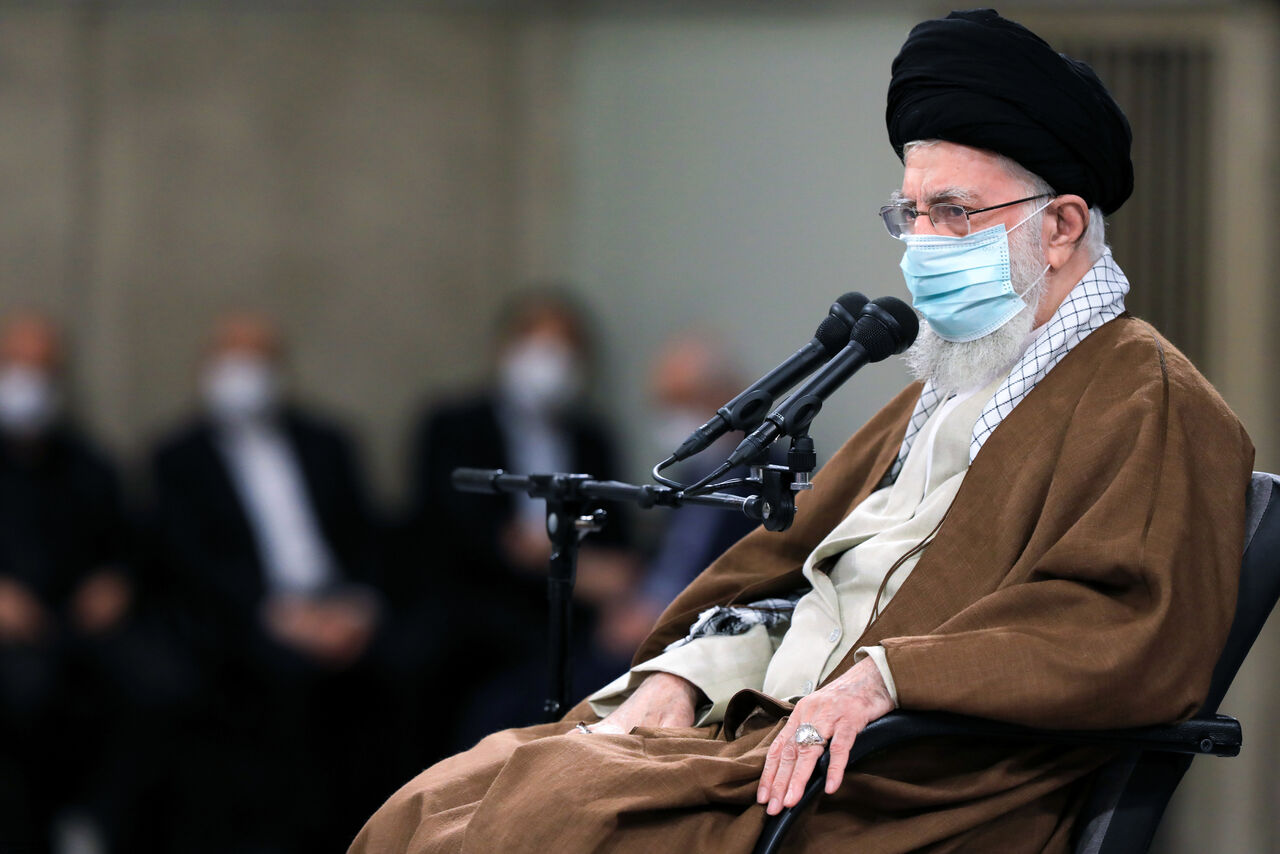 رهبر انقلاب: اعتراضات اخیر کارگران به جا بوده است رهبر انقلاب: اعتراضات اخیر کارگران به جا بوده است