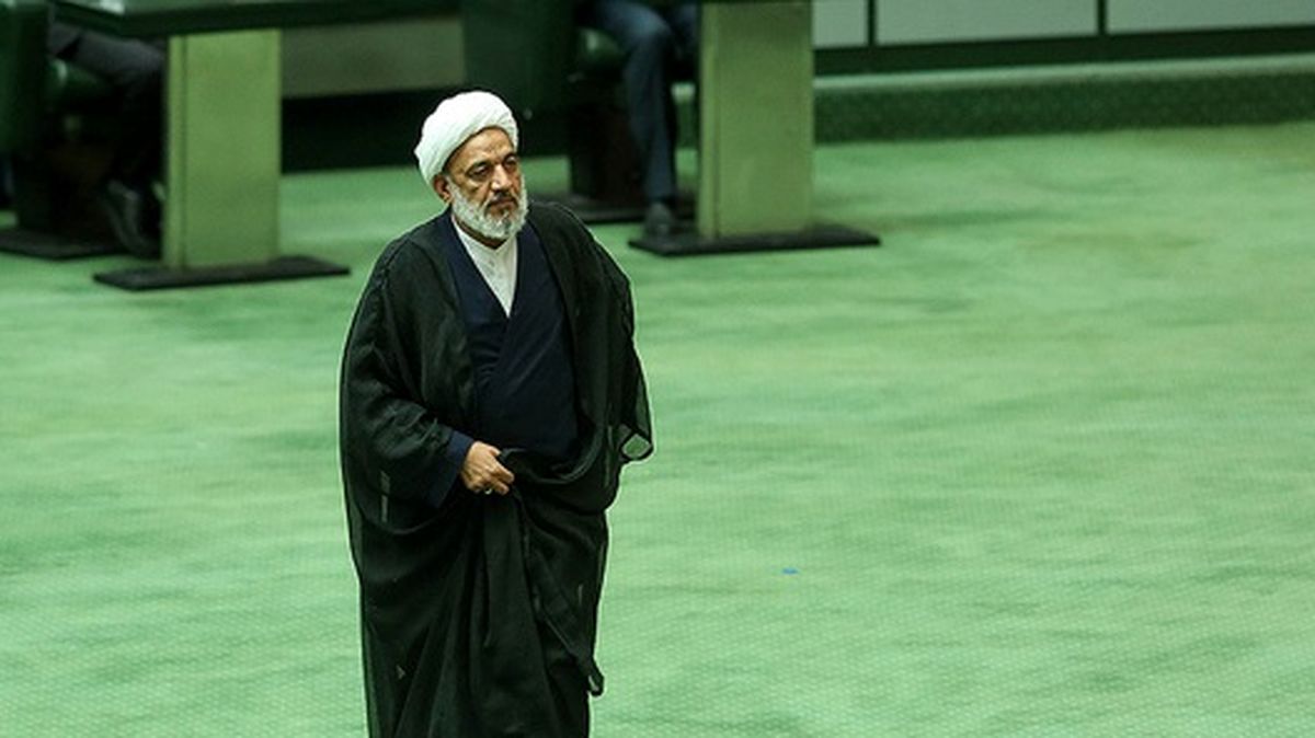 نماینده مجلس: برخی میخواهند کل نظام شفاف شود، این غلط است نماینده مجلس: برخی میخواهند کل نظام شفاف شود، این غلط است