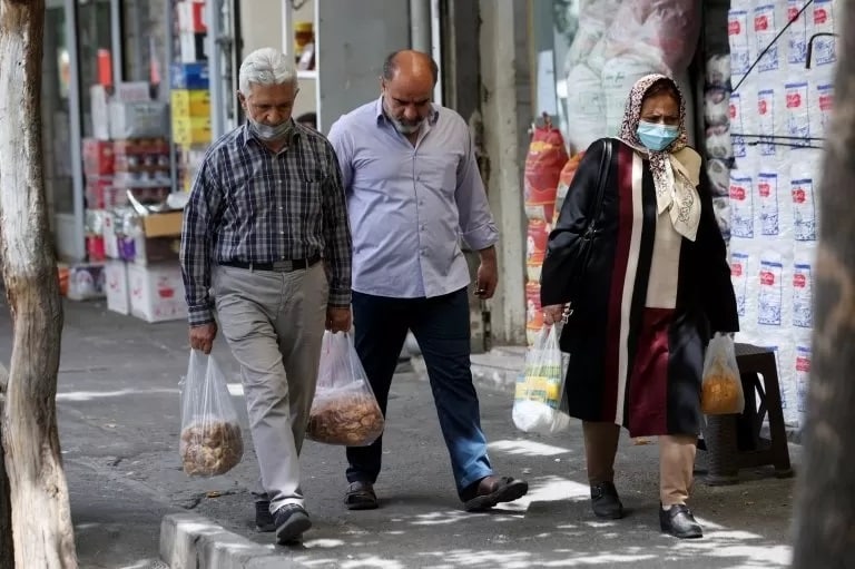 اقتصاد ویران ایران در سال ۱۴۰۲/ نرخ تورم چقدر می‌شود؟