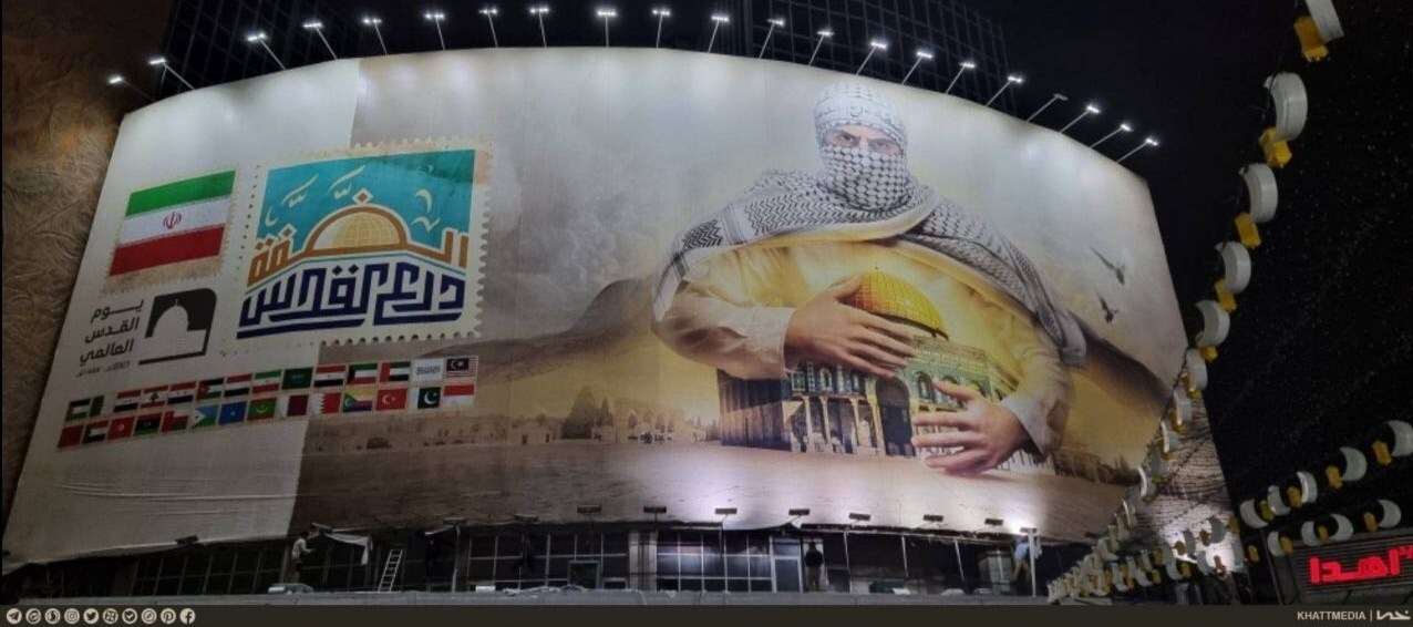 عکس| پرچم طالبان در میدان ولیعصر تهران چه میکند؟ عکس| پرچم طالبان در میدان ولیعصر تهران چه میکند؟