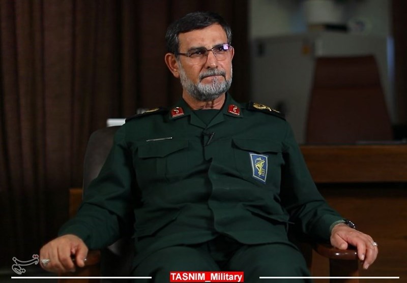 فرمانده نیروی دریایی سپاه خطاب به آمریکاییها: غلط میکنید در خلیج فارس حضور دارید فرمانده نیروی دریایی سپاه خطاب به آمریکاییها: غلط میکنید در خلیج فارس حضور دارید