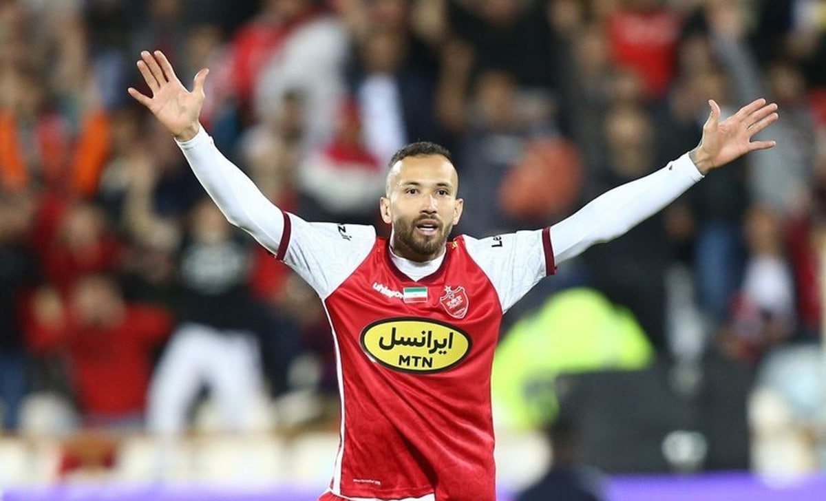 یک پرسپولیسی در آستانه جدایی یک پرسپولیسی در آستانه جدایی