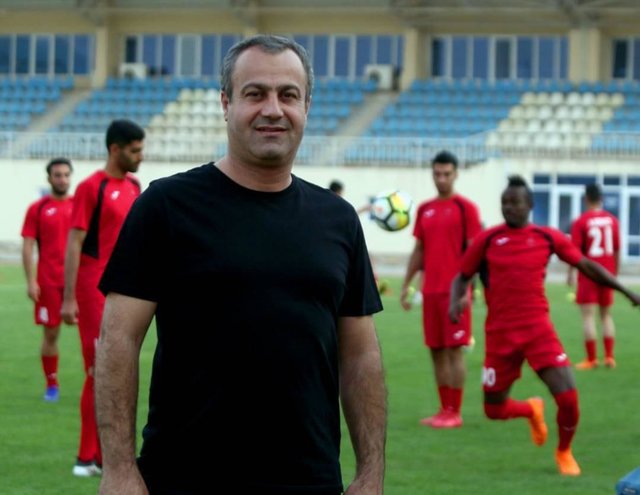 حمله تند مدیر پرسپولیسی به ساپینتو: فقر فرهنگی داری! حمله تند مدیر پرسپولیسی به ساپینتو: فقر فرهنگی داری!