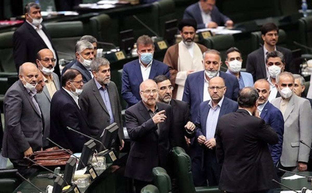 عادی‌سازی دریافت شاسی‌بلند عذر بدتر از گناه/ موج‌سواری جبهه پایداری در انتخابات مجلس