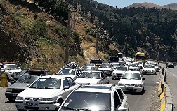 ترافیک سنگین در همه محورهای تهران-شمال‌‌/ جاده کندوان یک‌طرفه شد