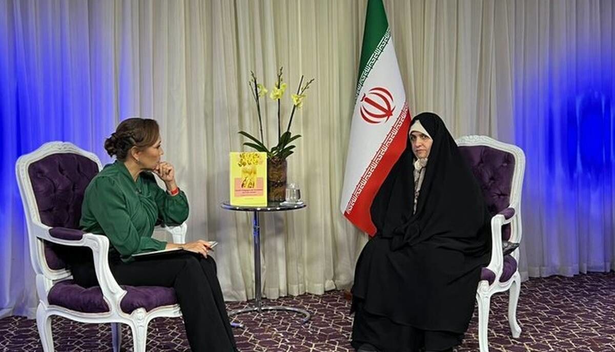 سخنان جنجالی جمیله علم‌الهدی در ونزوئلا: چرا ما باید مثل مرد درس بخوانیم؟
