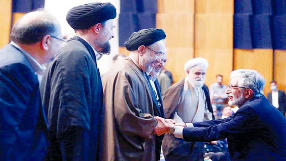 بیانیه دفتر حدادعادل درمورد عکس او با خاتمی: نباید آن را تفسیر سیاسی کرد! بیانیه دفتر حدادعادل درمورد عکس او با خاتمی: نباید آن را تفسیر سیاسی کرد!