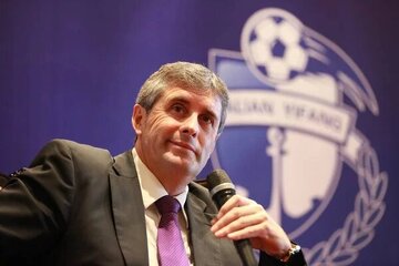 یک گزینه جذاب برای هواداران استقلال؛ سرمربی سابق رئالمادرید و تیم ملی اسپانیا به تهران میآید؟ یک گزینه جذاب برای هواداران استقلال؛ سرمربی سابق رئالمادرید و تیم ملی اسپانیا به تهران میآید؟