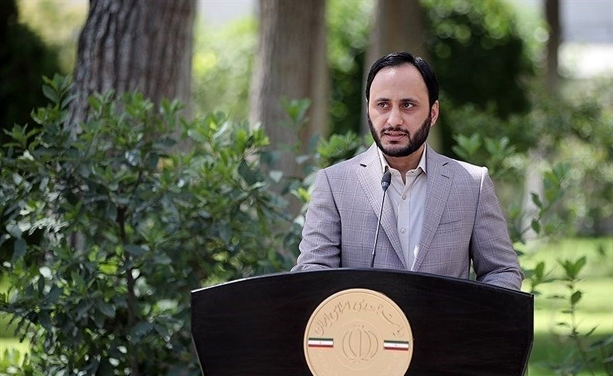 توضیح جدید سخنگوی دولت درباره تغییر ساعت کاری توضیح جدید سخنگوی دولت درباره تغییر ساعت کاری