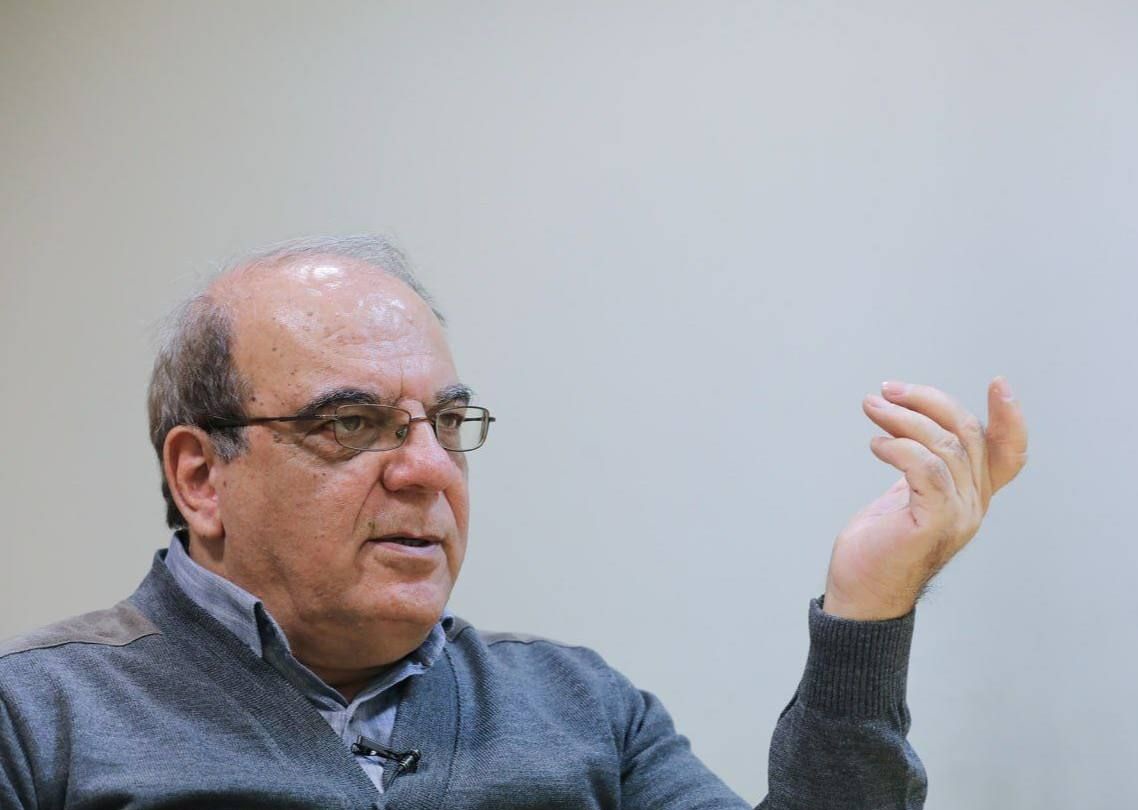 آنان که اعتراضات بنزینی ۹۸ را تشدید کردند، اکنون نمیدانند چطور از افزایش قیمت بنزین دفاع کنند آنان که اعتراضات بنزینی ۹۸ را تشدید کردند، اکنون نمیدانند چطور از افزایش قیمت بنزین دفاع کنند