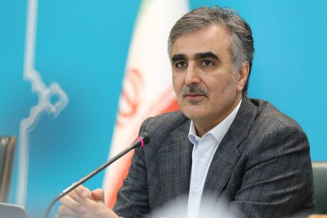 رئیس بانک مرکزی: بیش از ۱۰۰ میلیارد دلار منابع ارزی داریم رئیس بانک مرکزی: بیش از ۱۰۰ میلیارد دلار منابع ارزی داریم