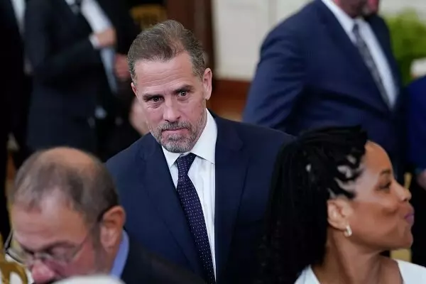 پرونده دردسرساز پسر بایدن همچنان ادامه دارد پرونده دردسرساز پسر بایدن همچنان ادامه دارد