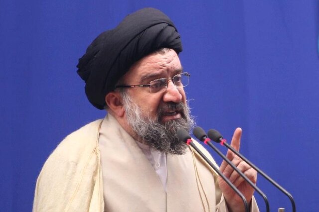 امام جمعه تهران: برخوردها در زمینه بی حجابی باید مهرآمیز باشد امام جمعه تهران: برخوردها در زمینه بی حجابی باید مهرآمیز باشد